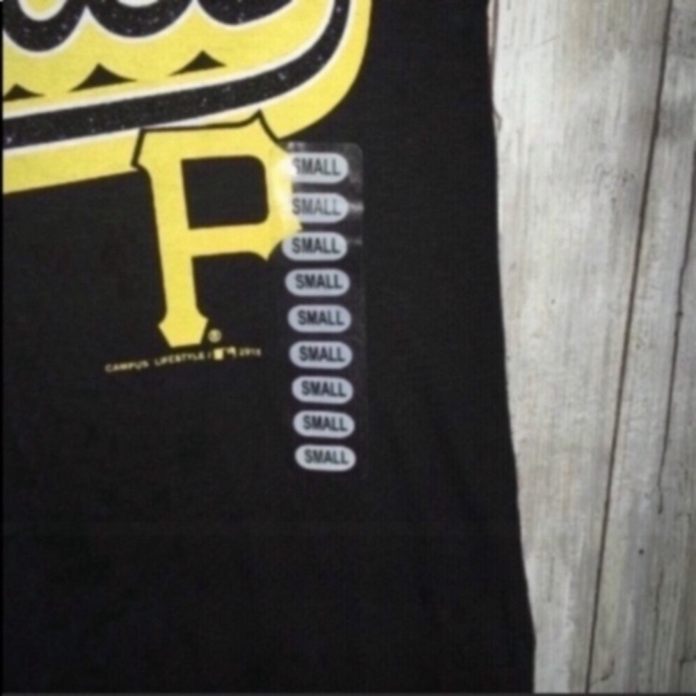 Pittsburgh Pirates Colorblock Tee Womens S NWT Black Gold MLB Shirt - Picture 4 of 7